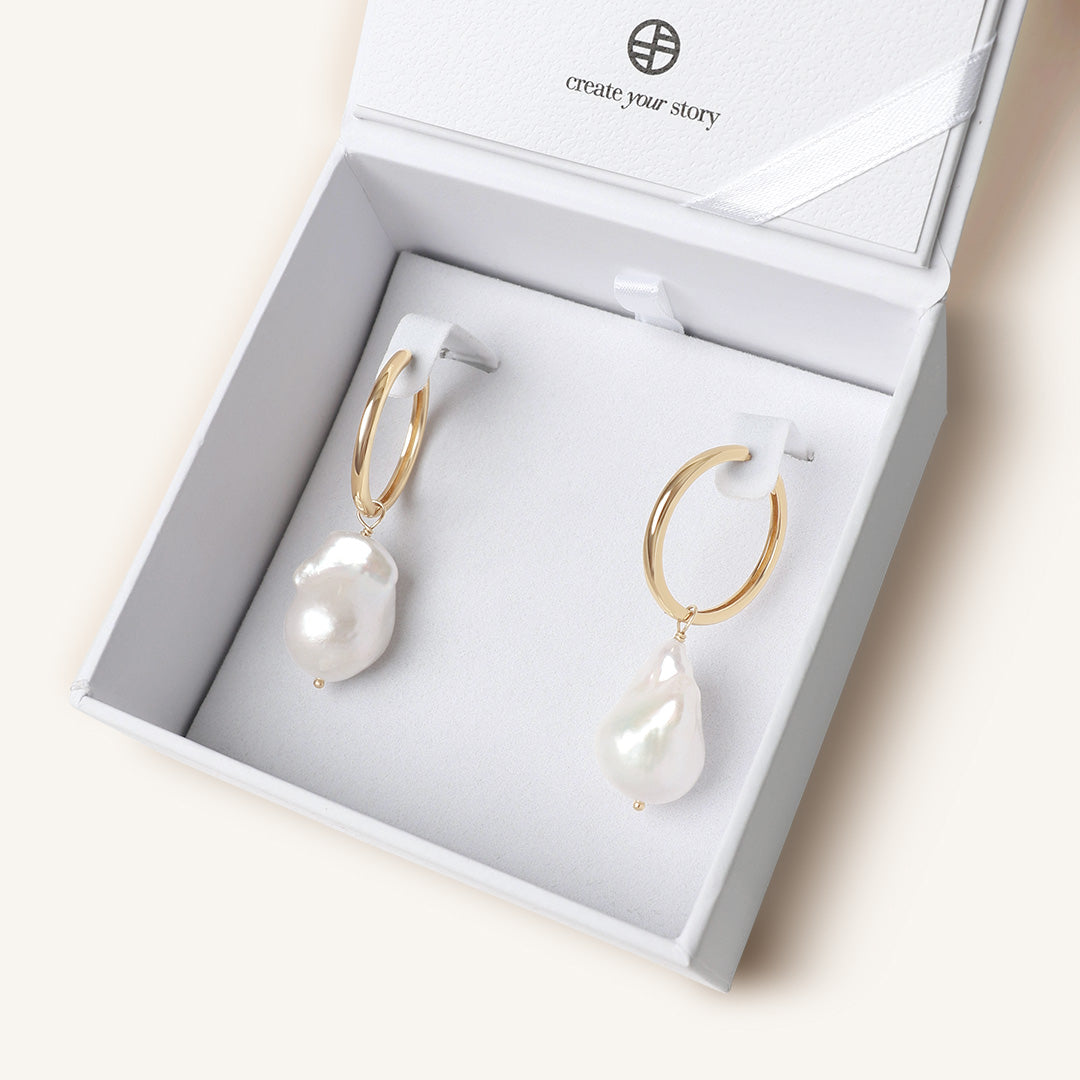 Vienna Pearl Hoops