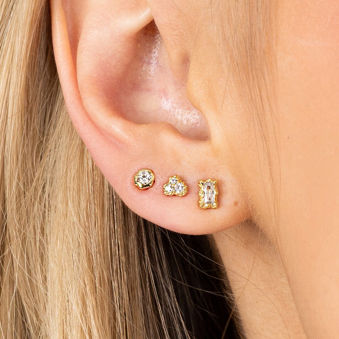 Gleam Studs