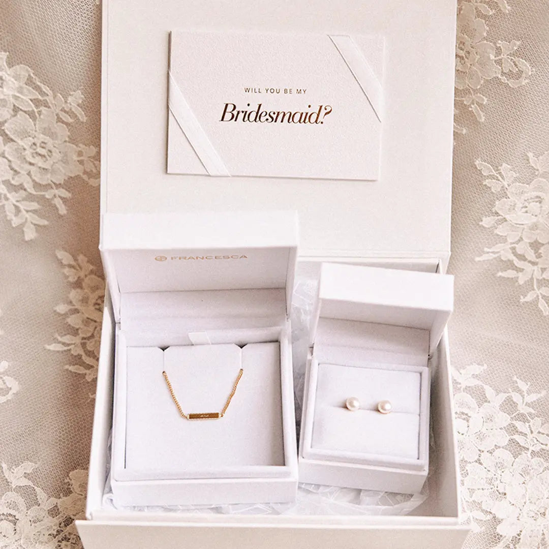 The Stand by Me Bridesmaids Set by Francesca Jewellery from the Necklaces Collection.