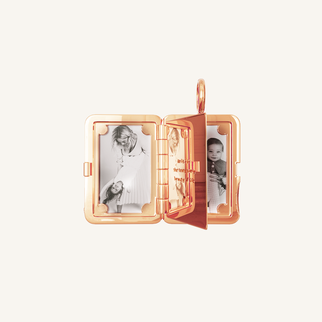 Etch Engraved Story Photo Locket