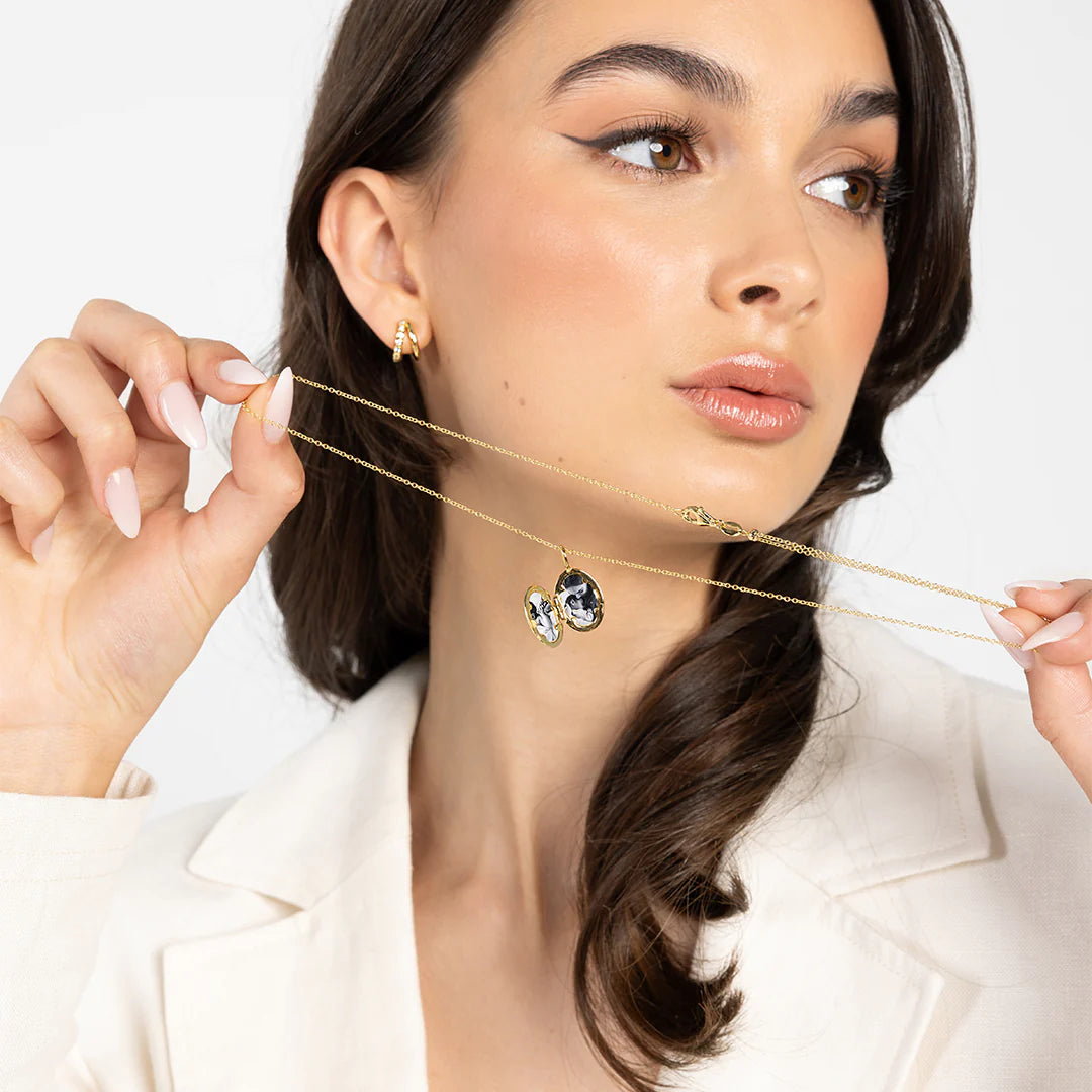 Oval Photo Locket Necklace