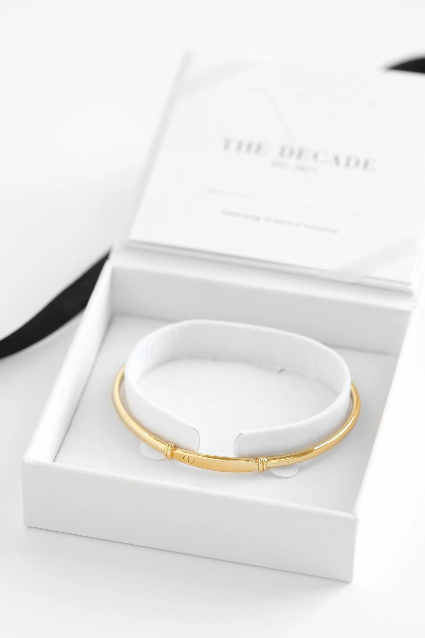 Decade Cuff - 3K0A8303.jpg