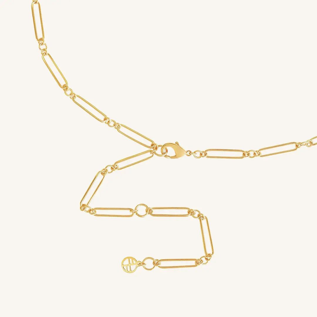 Etch Chain Necklace 3 Panels - ETCH_CHAIN_NECKLACE_GOLD_4_06ea72b4-ea98-4e98-b24a-63b226315020.jpg