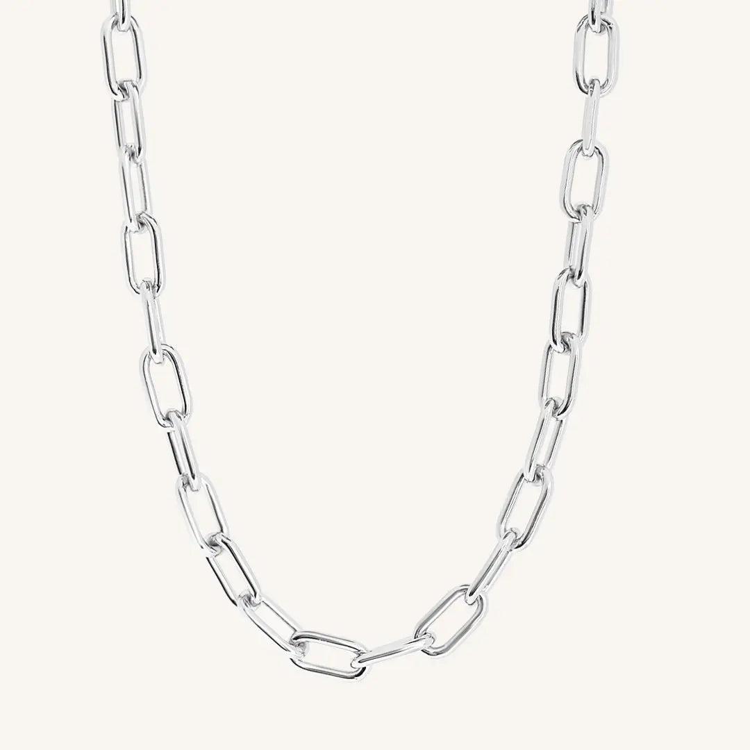 A chunky link chain necklace in silver tone.