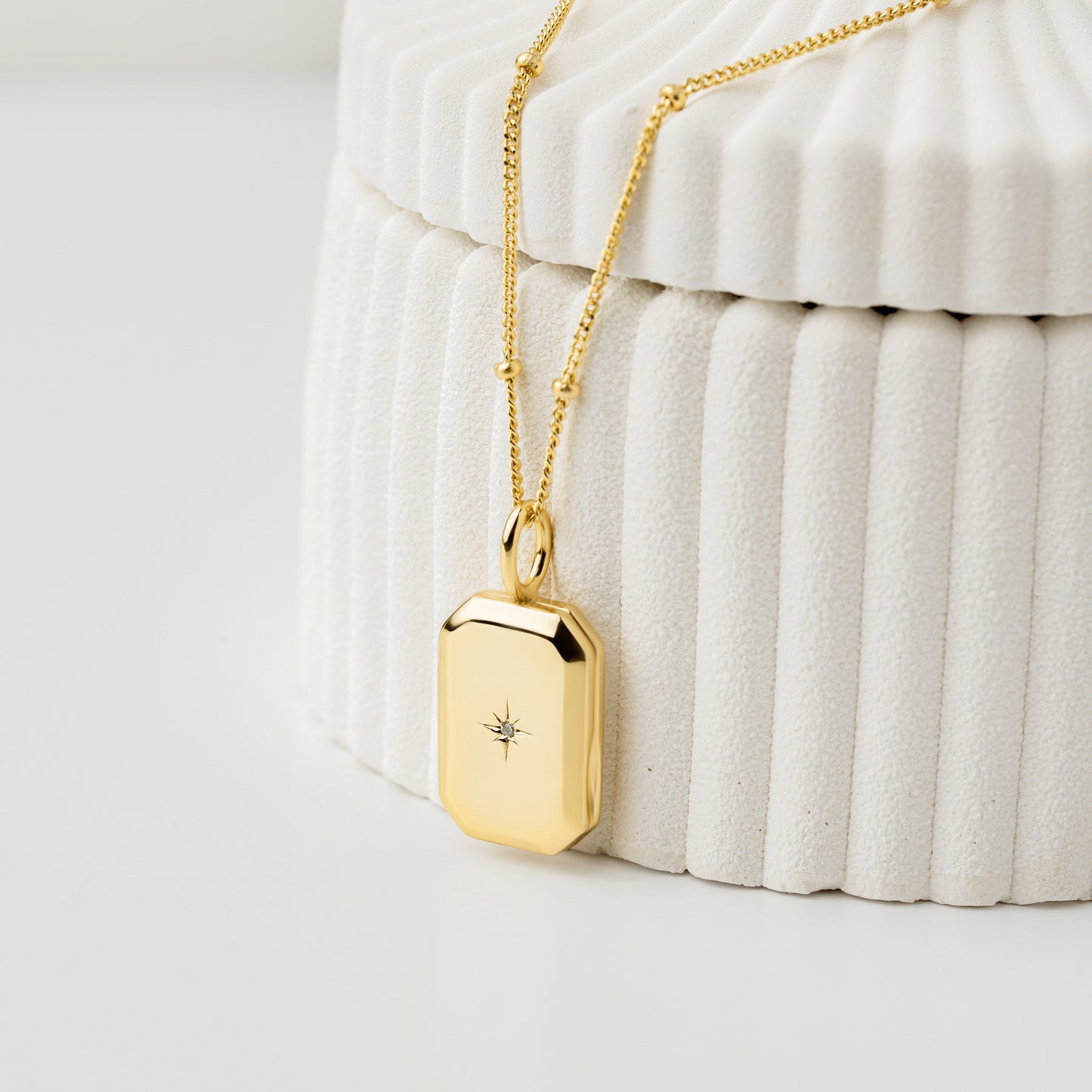 Bevel Photo Locket Necklace