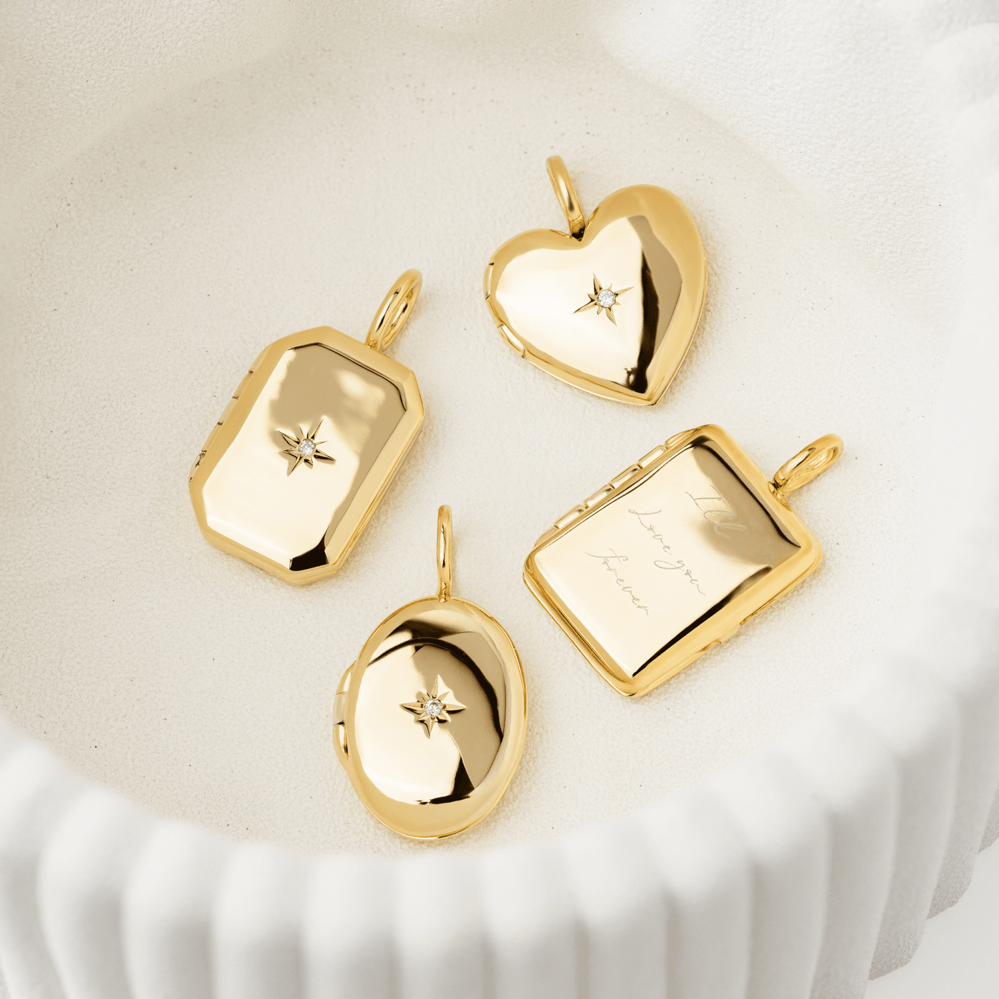 Etch Engraved Story Photo Locket Necklace