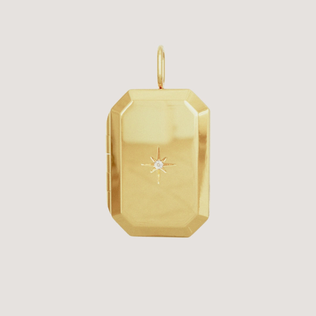 Bevel Treasure Locket Gold Dual Image Gif