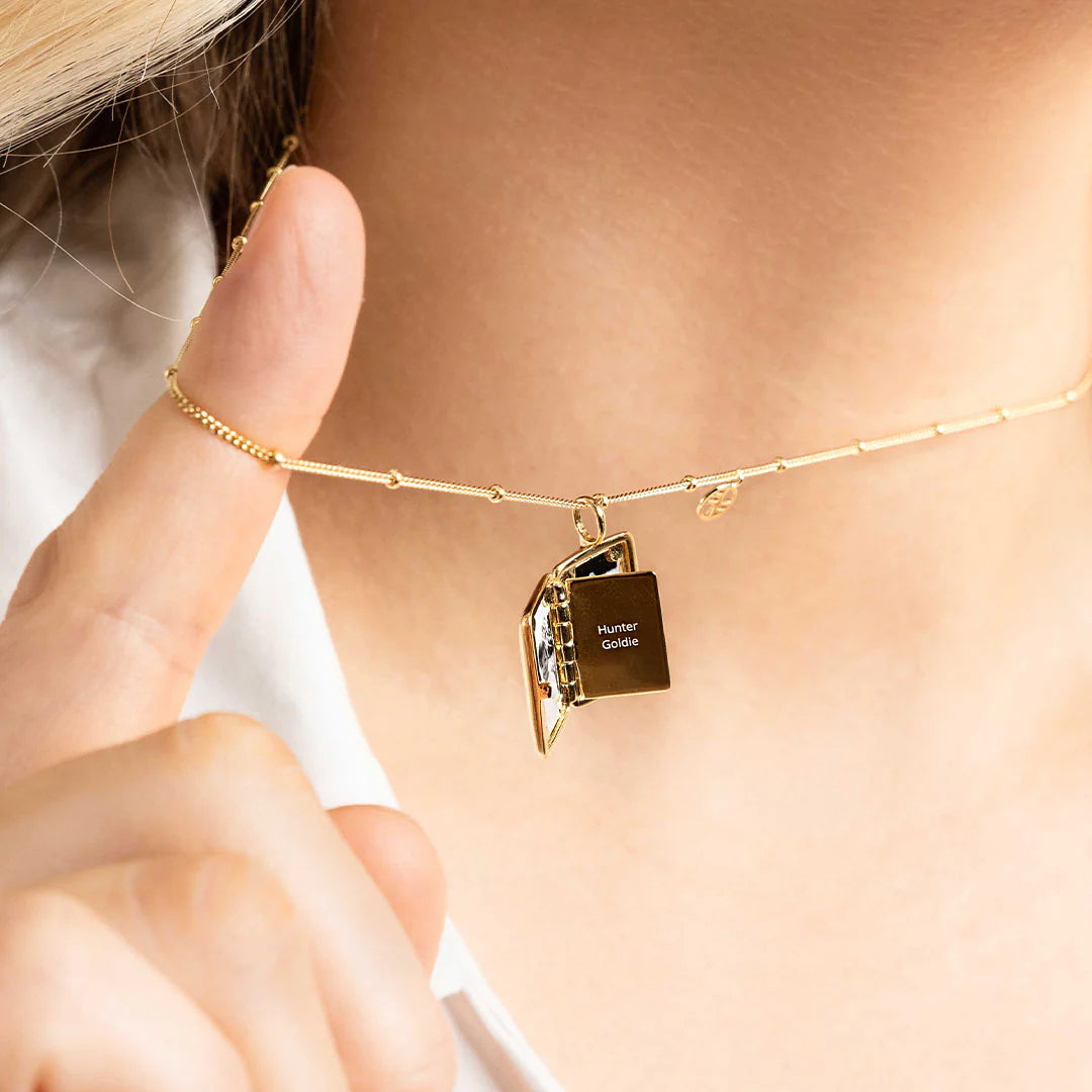 Etch Engraved Story Photo Locket