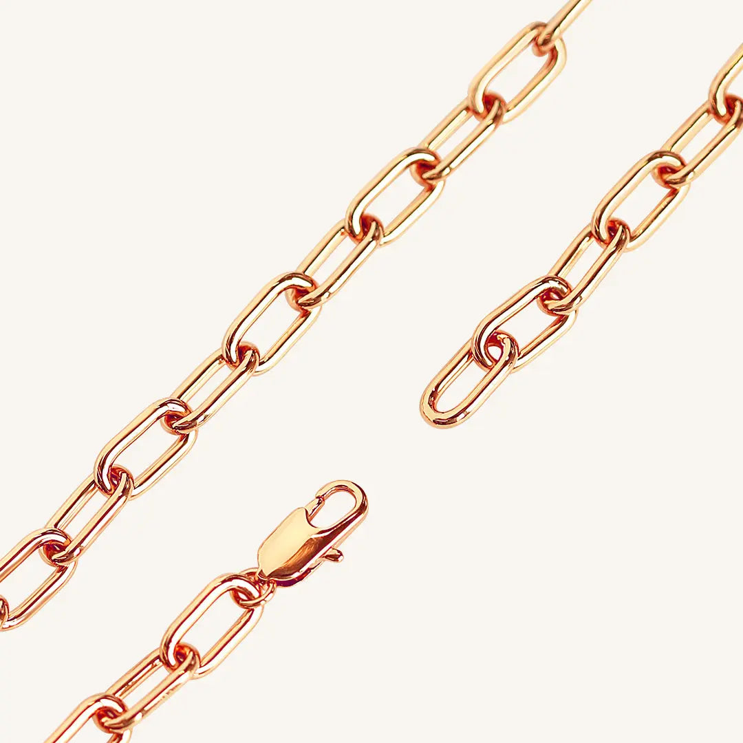 A chunky link chain necklace in rose tone.